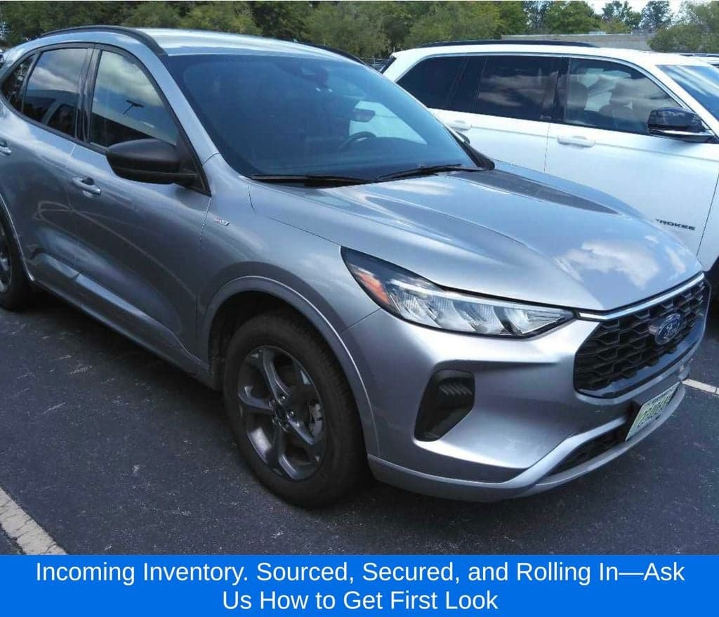 2024 Ford Escape ST-Line — photo 1 of 5