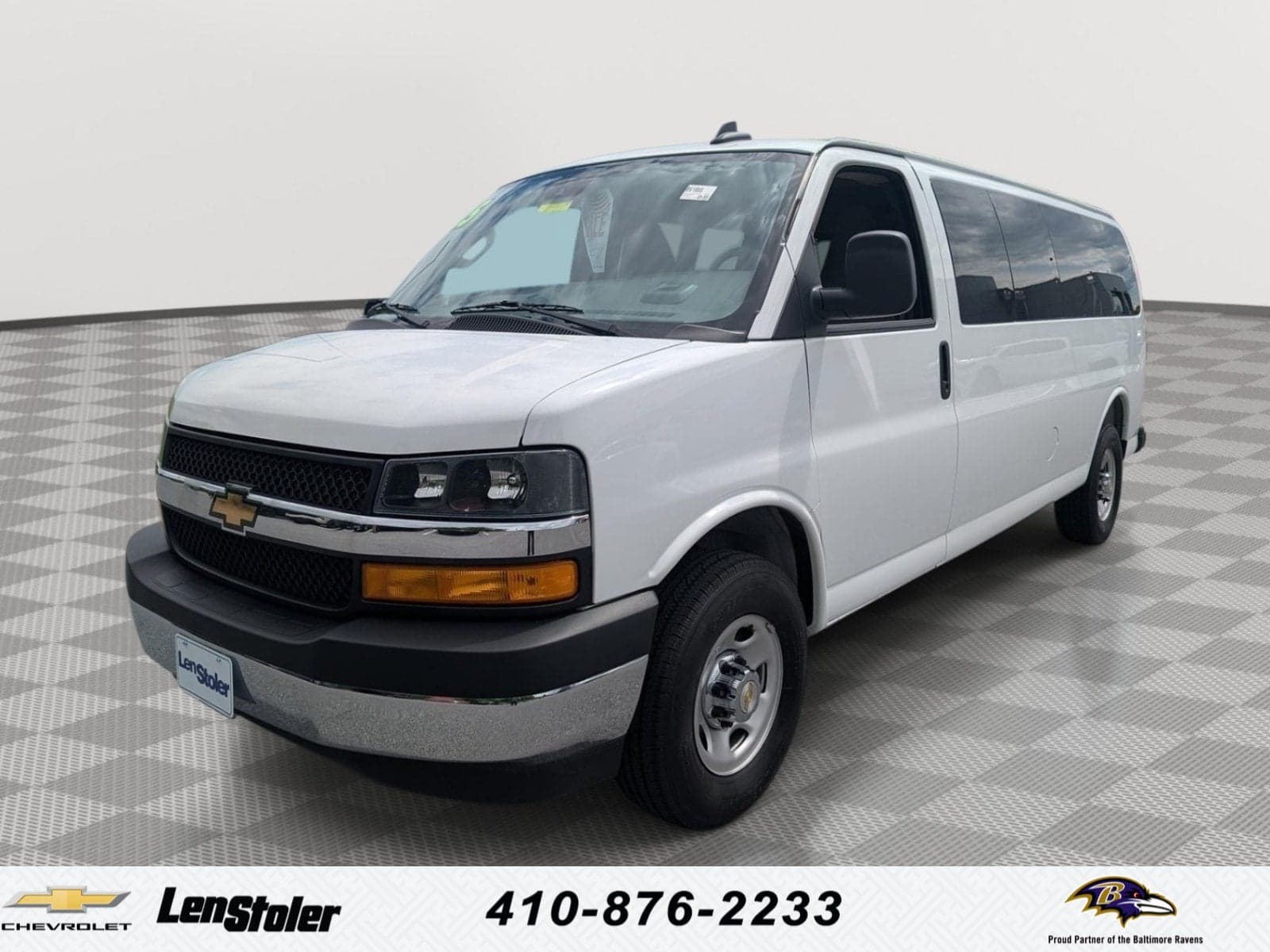 2025 Chevrolet Express Passenger 1LT — photo 1 of 27