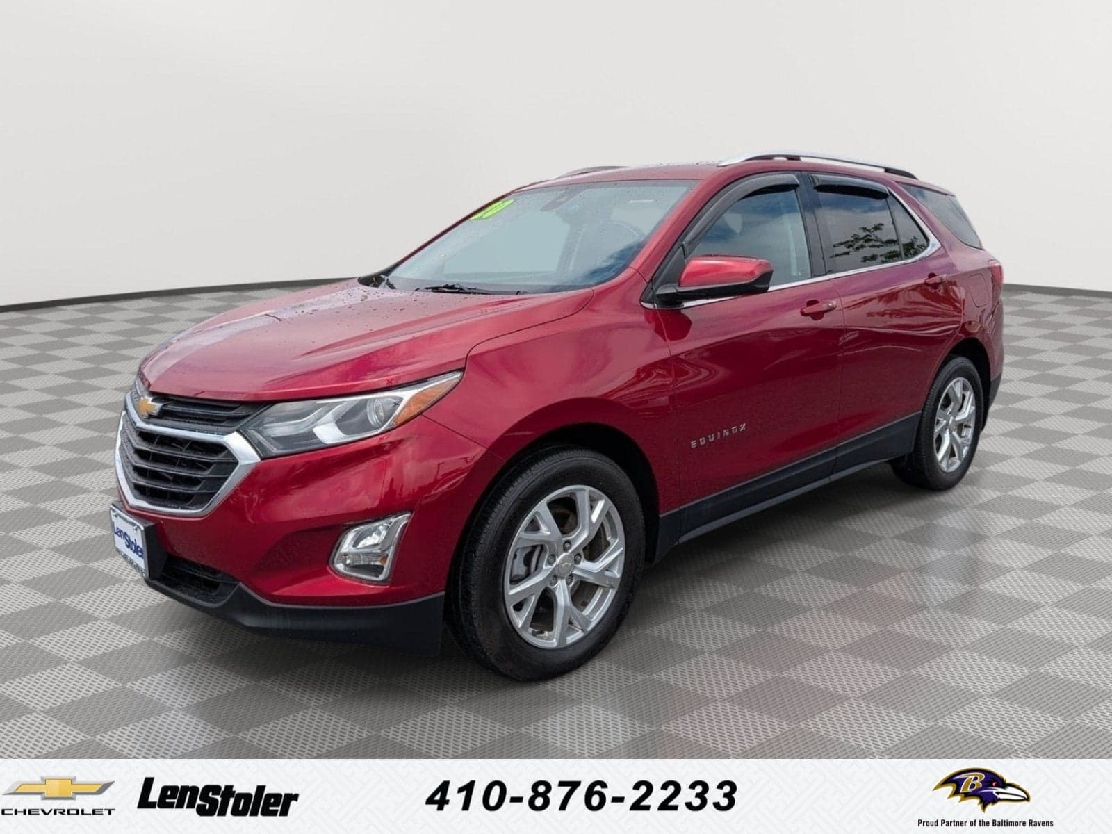 2020 Chevrolet Equinox LT — photo 1 of 42