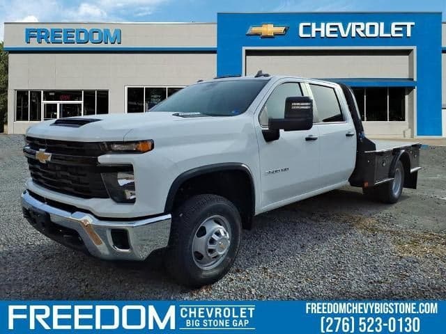 2026 Chevrolet Silverado 3500 HD Chassis Cab Work Truck — photo 1 of 25