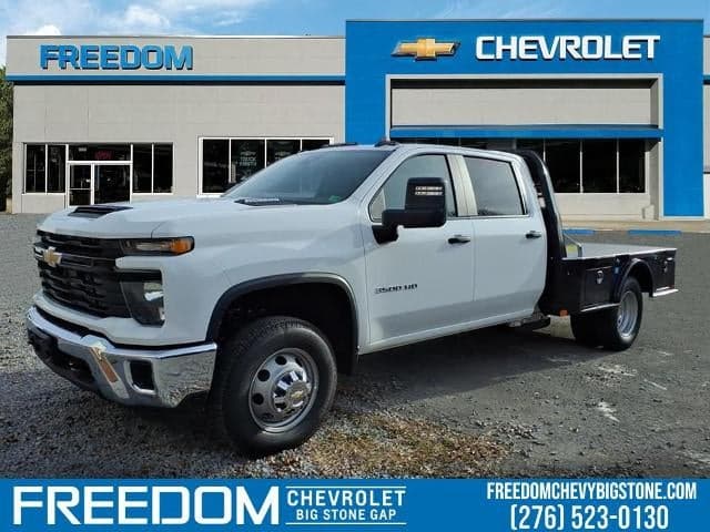 2025 Chevrolet Silverado 3500 HD Chassis Cab Work Truck — photo 1 of 24