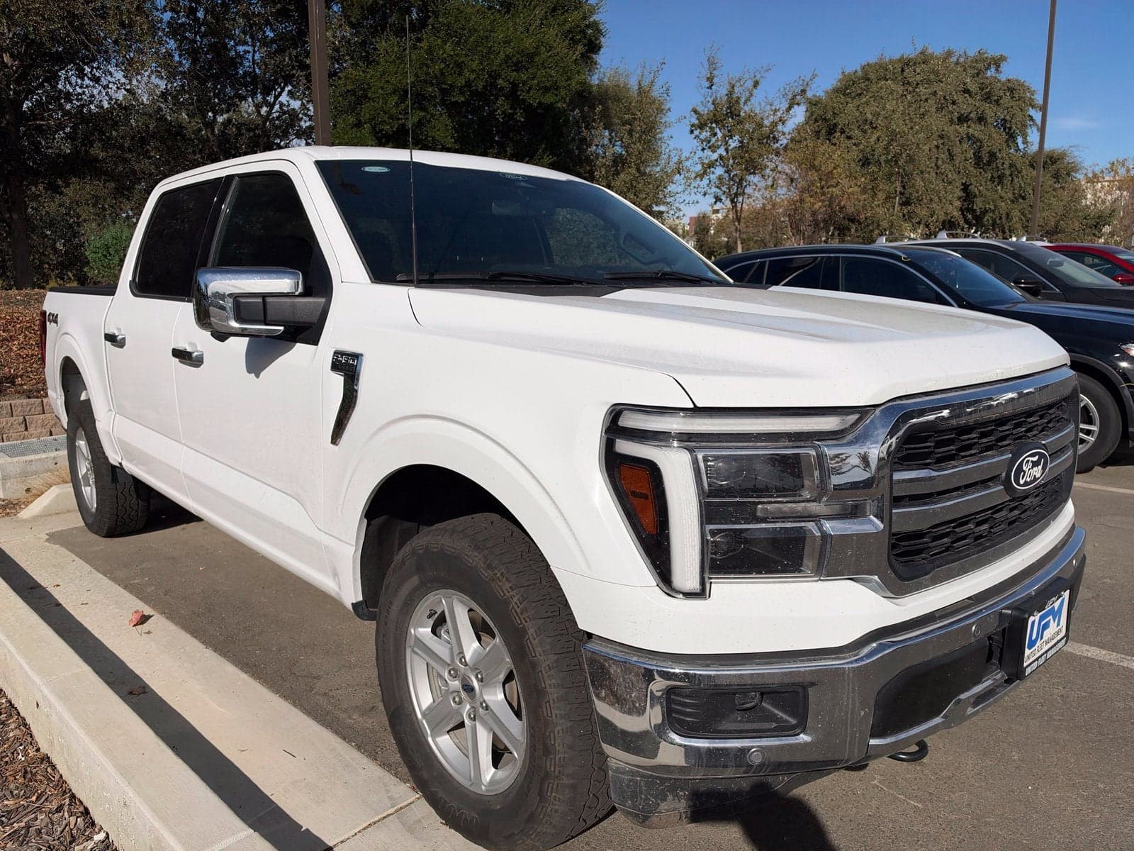 2025 Ford F-150 LARIAT — photo 1 of 5