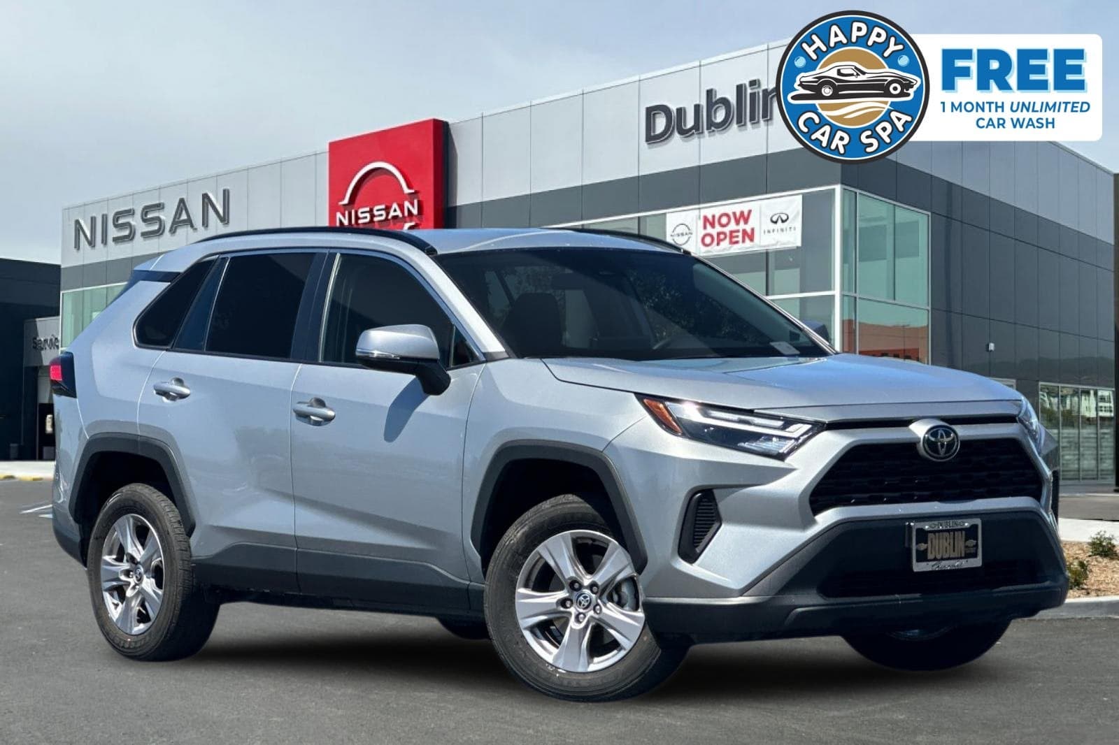 2025 Toyota RAV4 XLE — photo 1 of 5