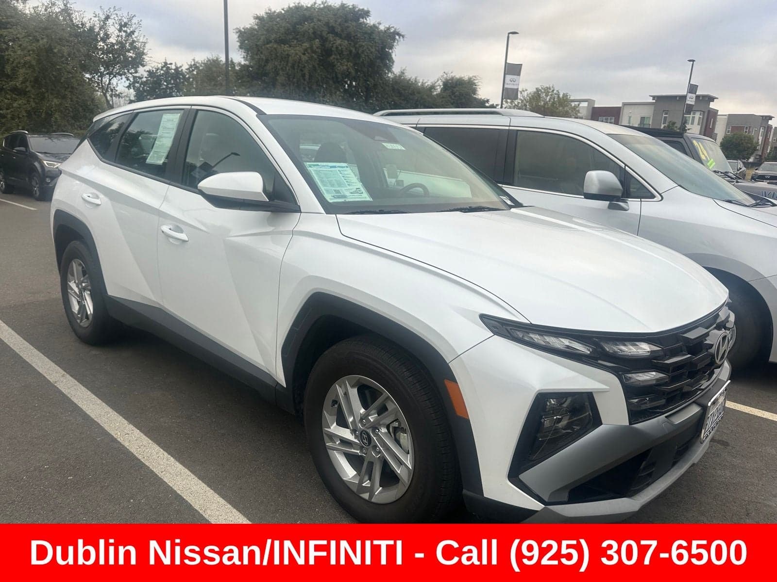 2025 Hyundai Tucson SE — photo 1 of 5