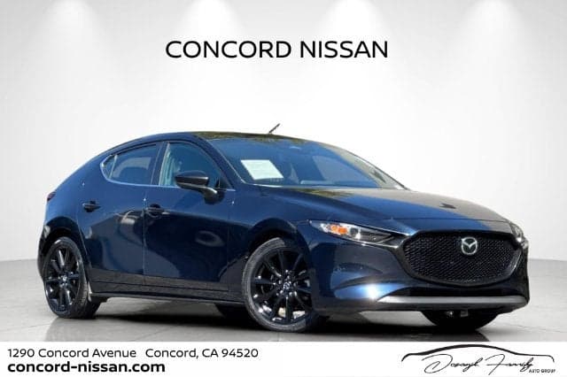 2025 Mazda Mazda3 Hatchback Base — photo 1 of 5