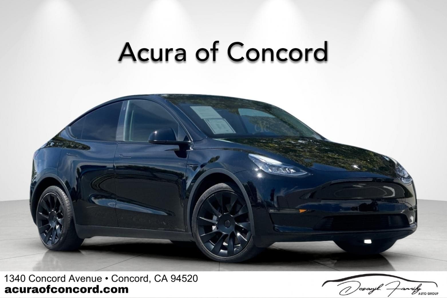 2022 Tesla Model Y Long Range — photo 1 of 67