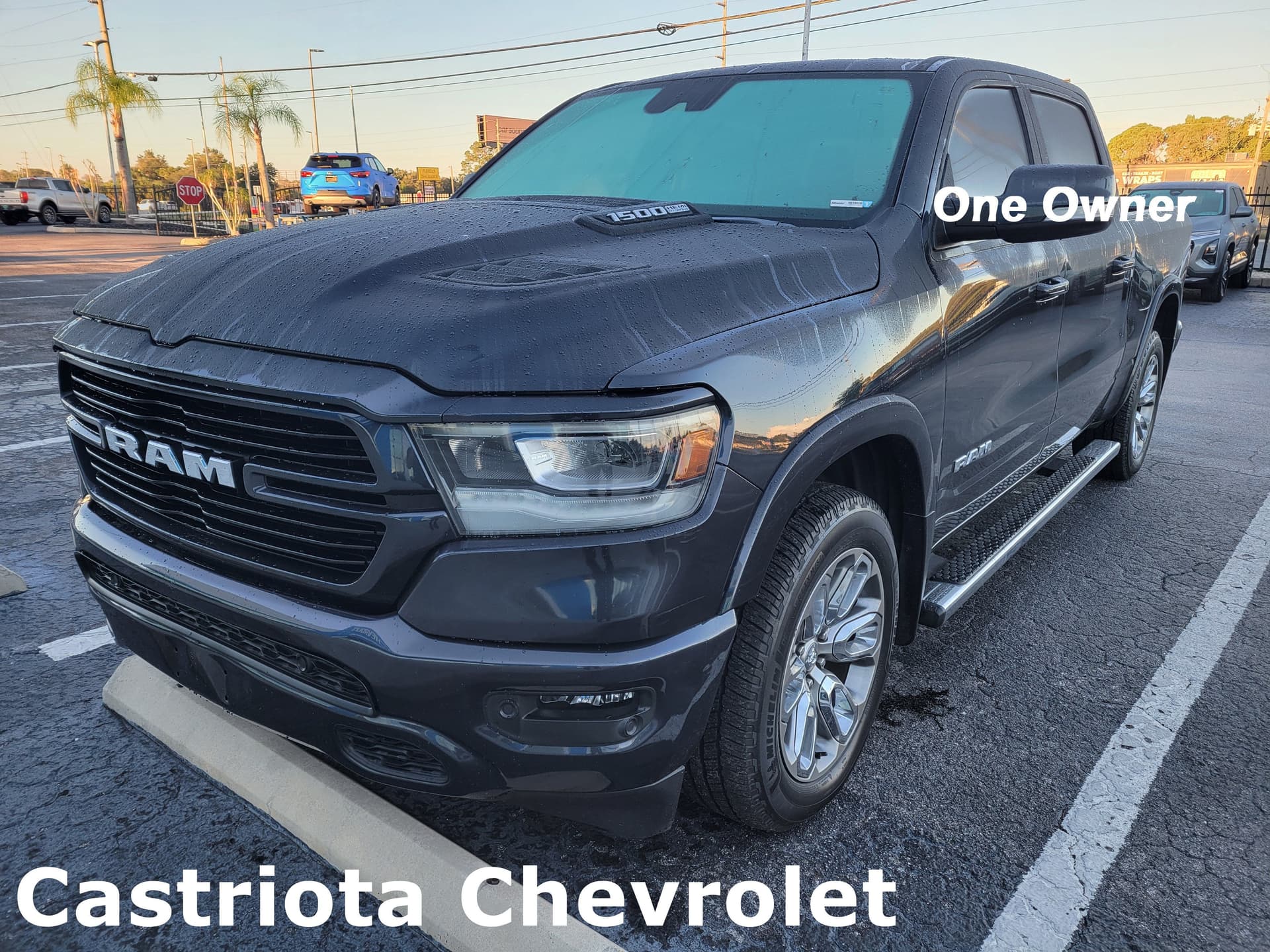 2021 RAM 1500 Laramie — photo 1 of 2