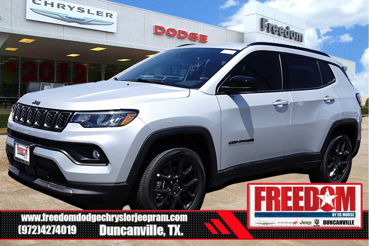 2026 Jeep Compass Latitude — photo 1 of 41