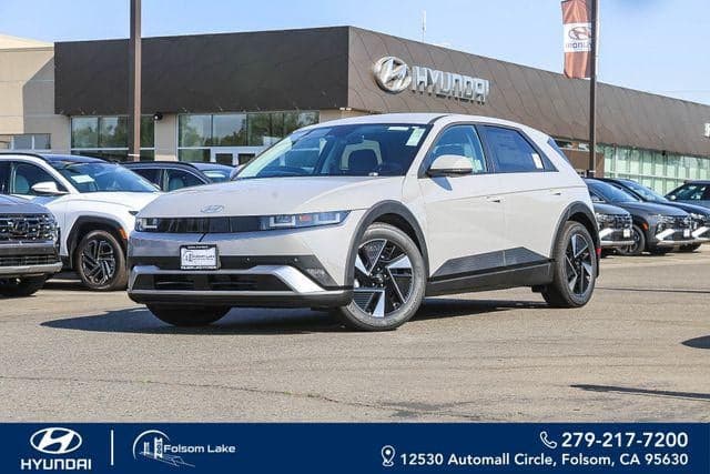 2026 Hyundai IONIQ 5 SEL — photo 1 of 32
