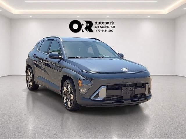 2024 Hyundai KONA SEL FWD — photo 1 of 39