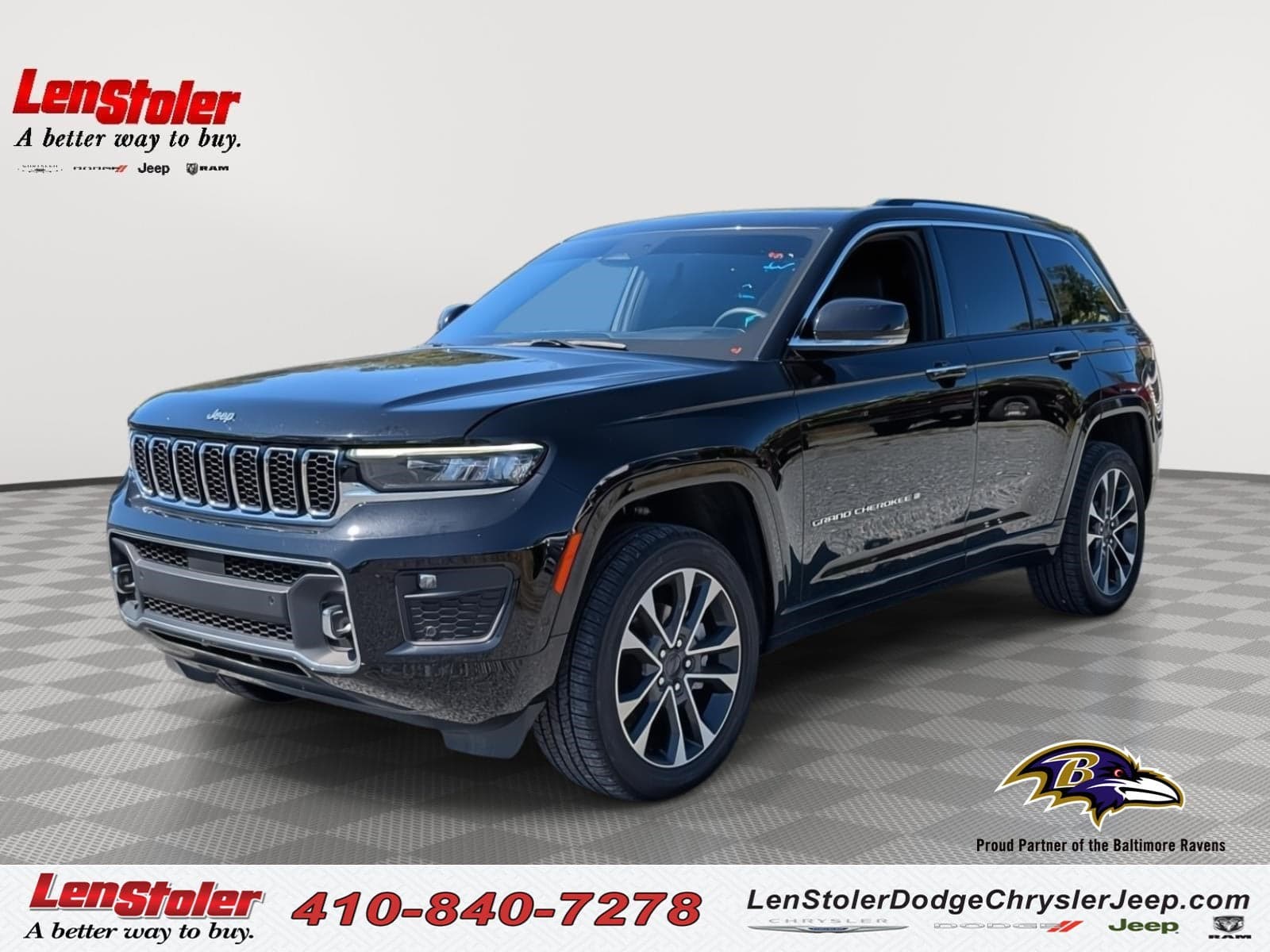 2023 Jeep Grand Cherokee Overland — photo 1 of 43