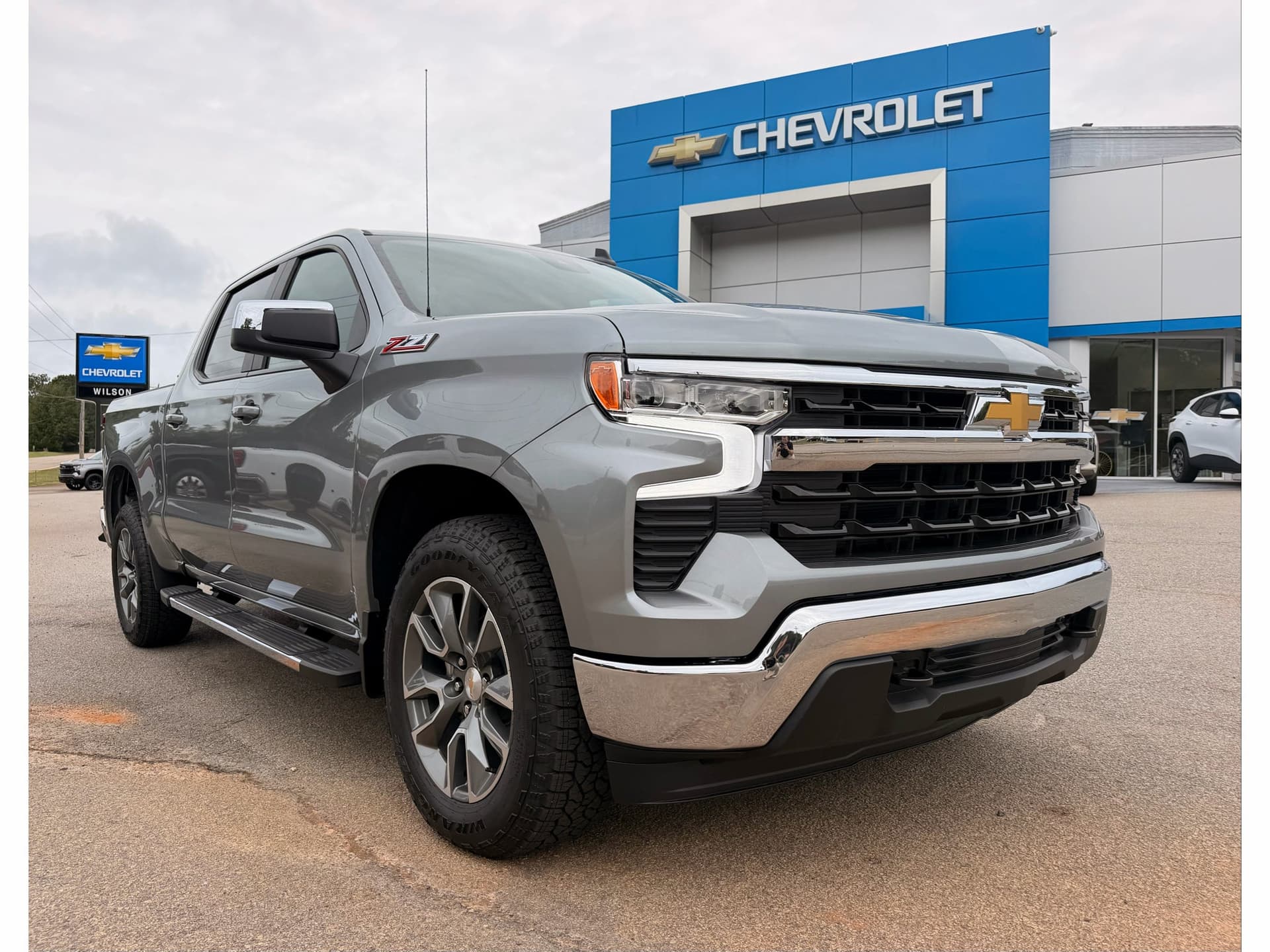 2026 Chevrolet Silverado 1500 LT — photo 1 of 25