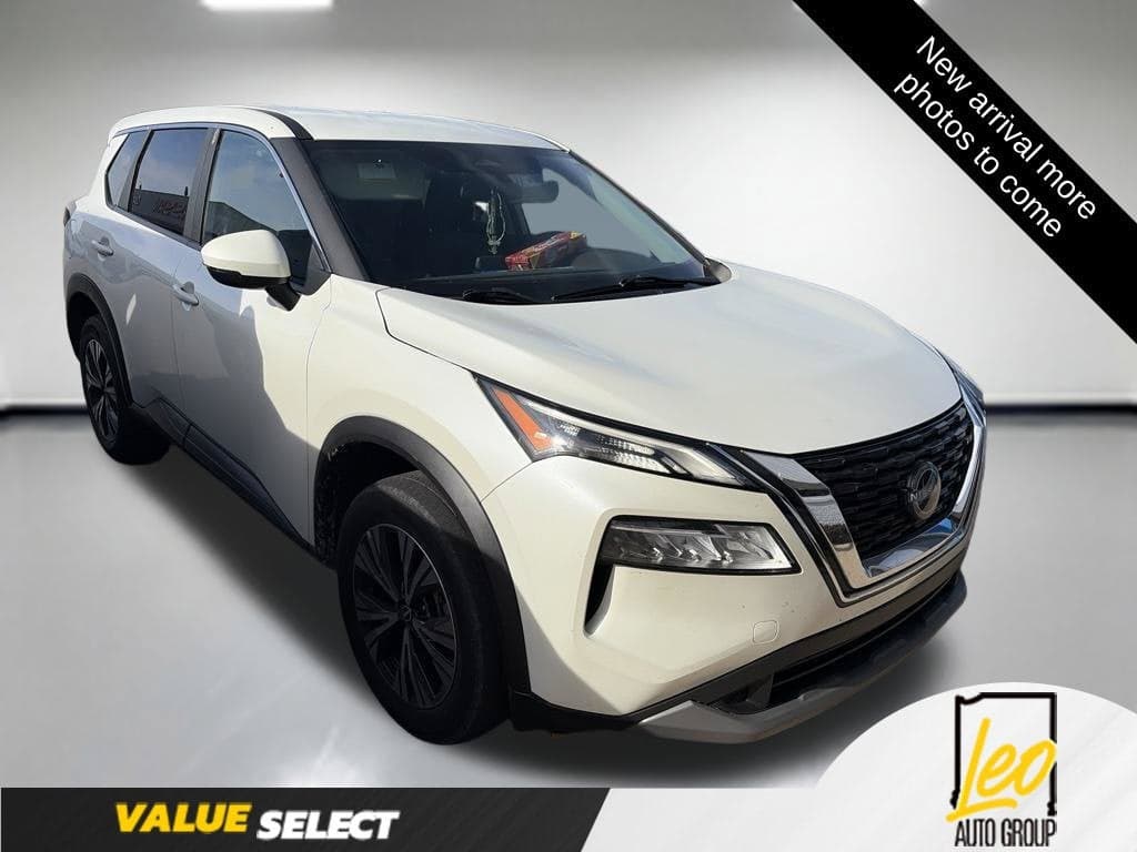 2023 Nissan Rogue SV — photo 1 of 2