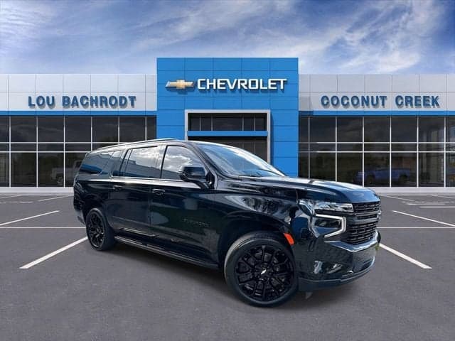 2023 Chevrolet Suburban RST — photo 1 of 55
