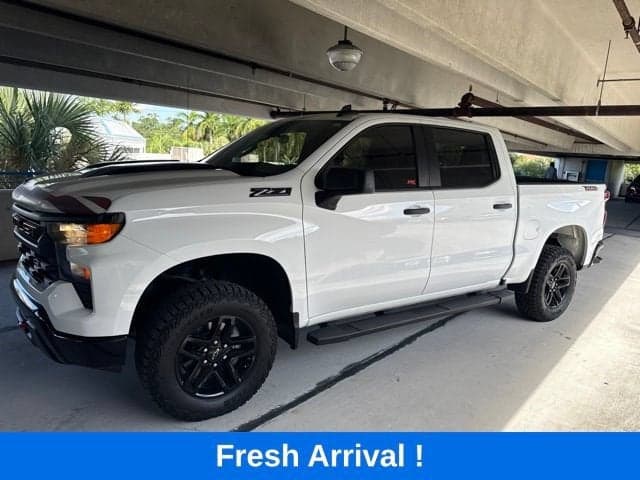 2024 Chevrolet Silverado 1500 Custom Trail Boss — photo 1 of 33