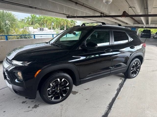 2021 Chevrolet Trailblazer LT — photo 1 of 38