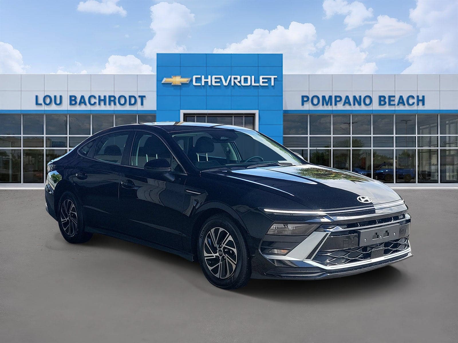 2026 Hyundai Sonata Hybrid Blue — photo 1 of 31