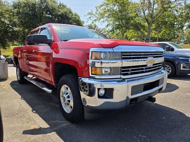 2015 Chevrolet Silverado 2500HD LT — photo 1 of 5