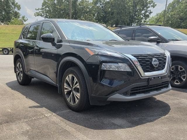 2023 Nissan Rogue SV — photo 1 of 10