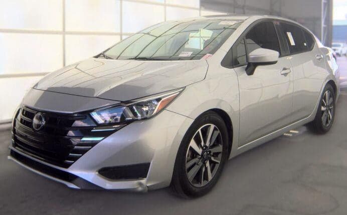 2023 Nissan Versa SV — photo 1 of 5