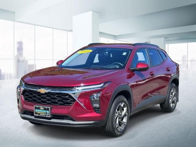 2024 Chevrolet Trax LT — photo 1 of 49
