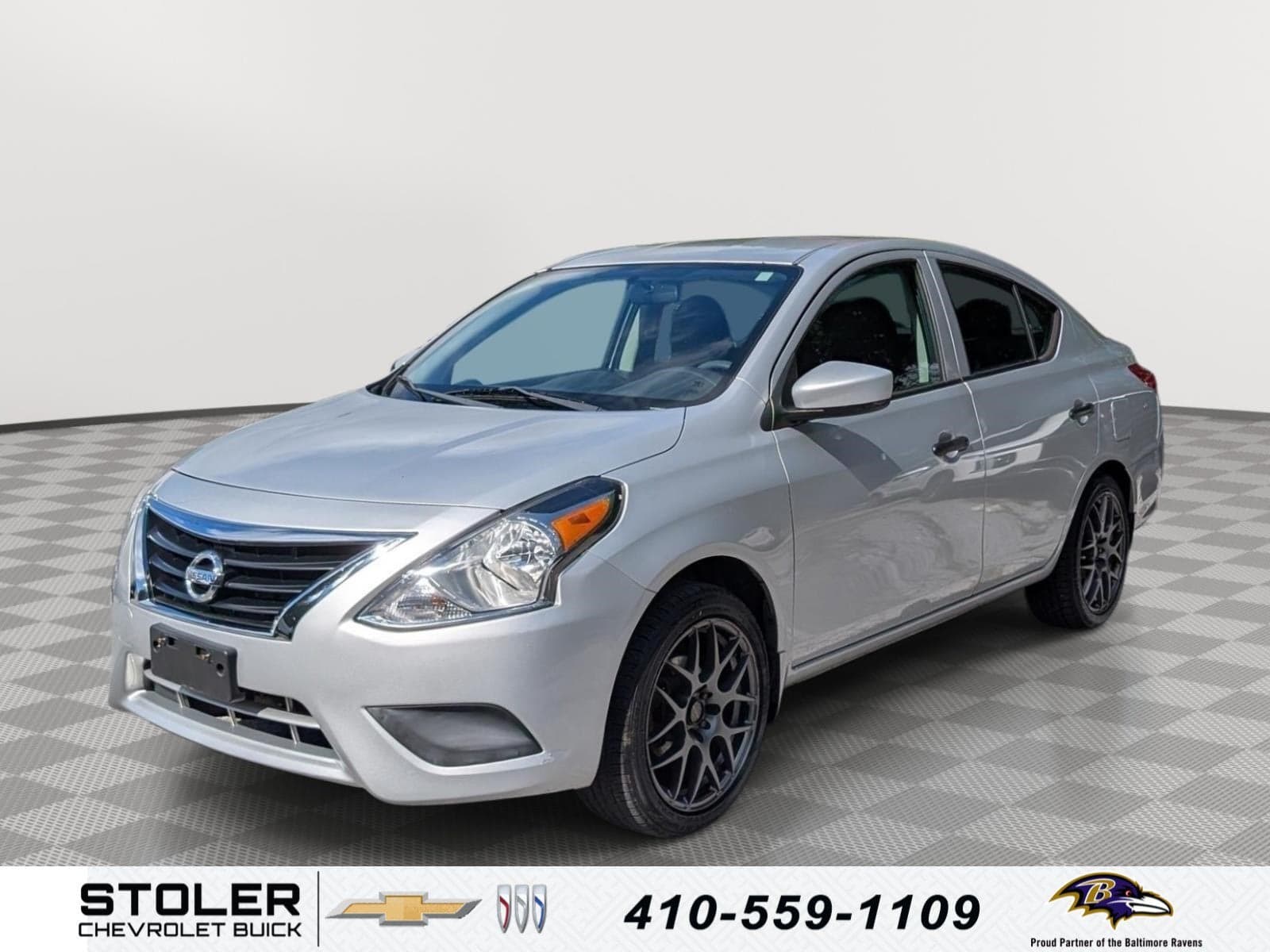 2017 Nissan Versa Sedan S — photo 1 of 5