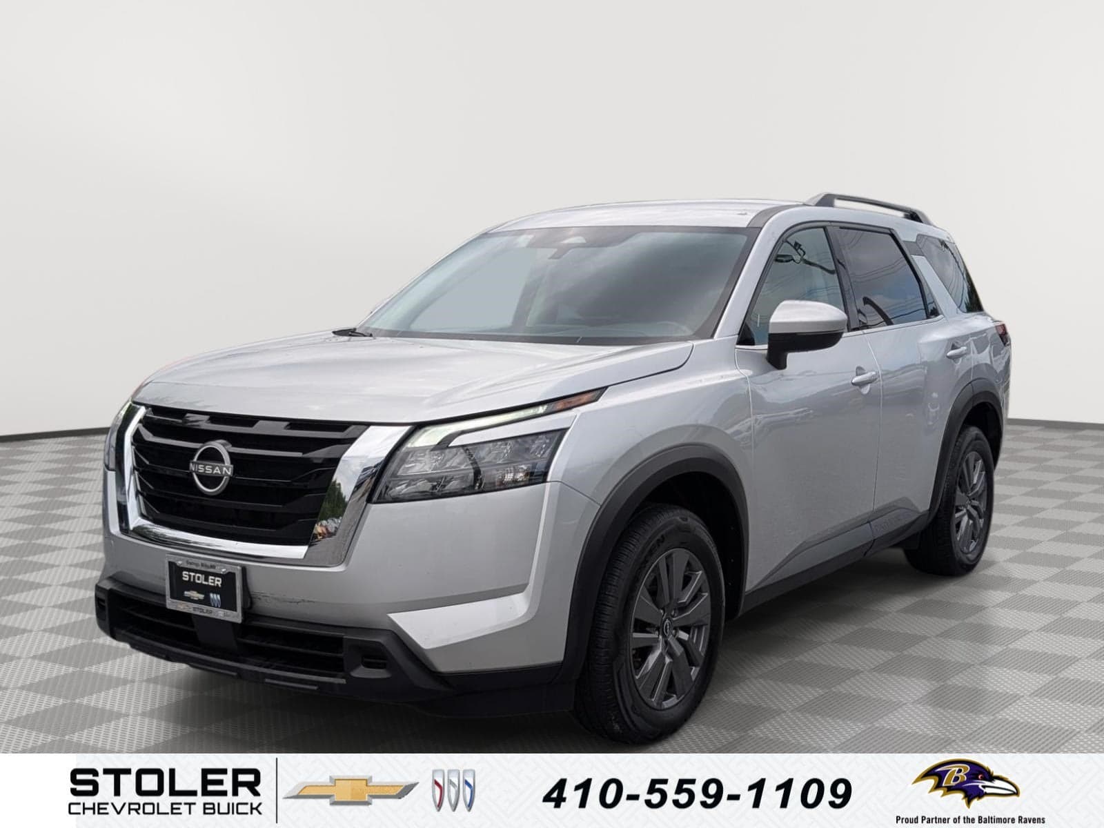 2024 Nissan Pathfinder SV — photo 1 of 30