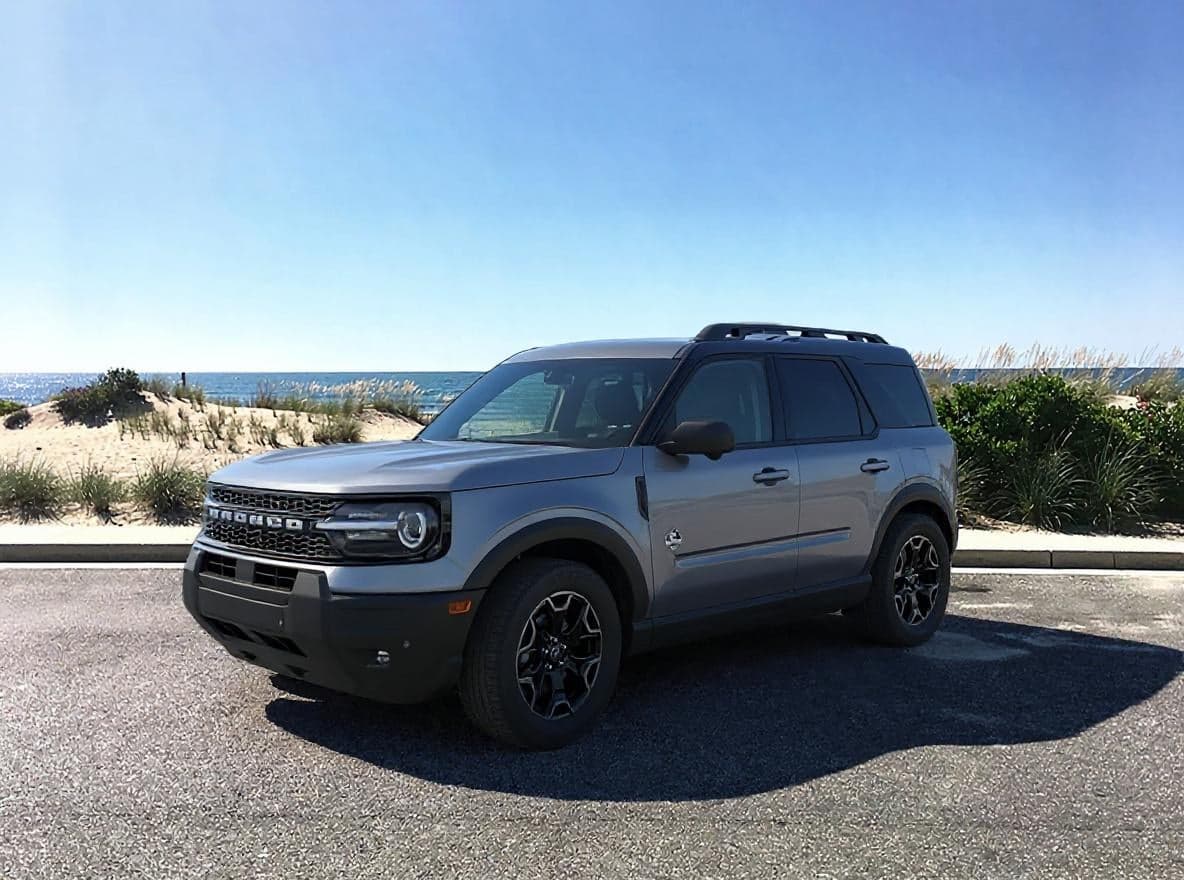 2026 Ford Bronco Sport Outer Banks — photo 1 of 23
