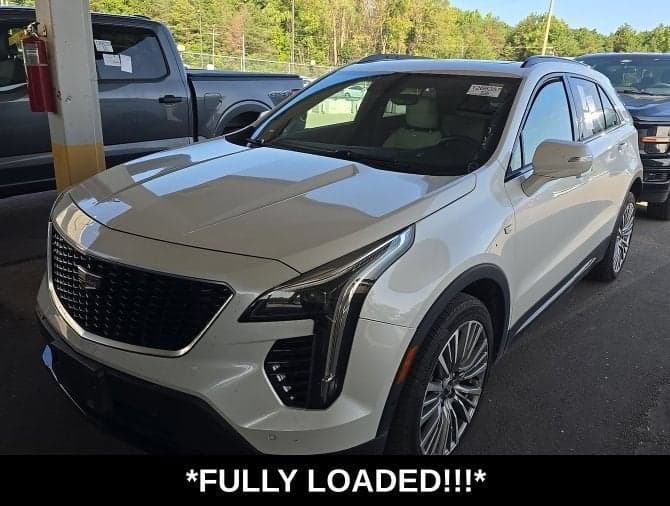 2022 Cadillac XT4 AWD Sport — photo 1 of 16