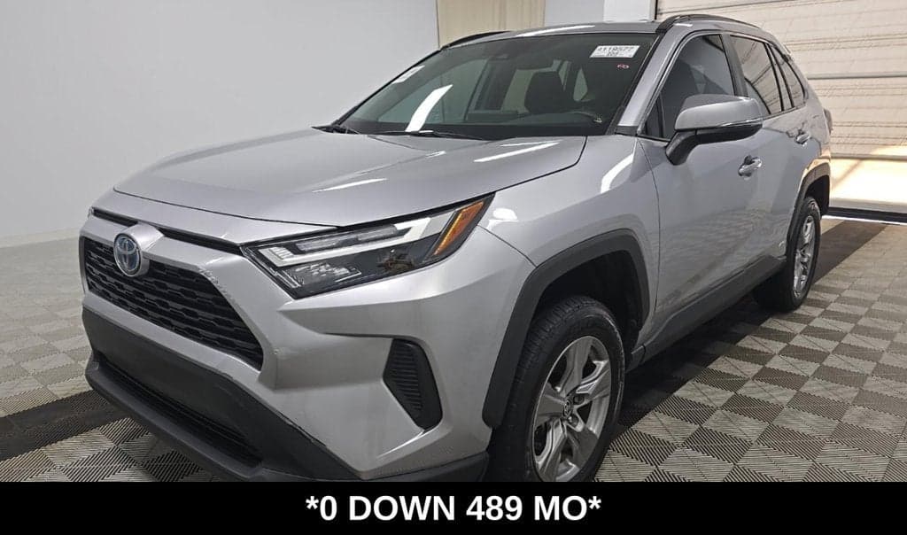 2024 Toyota RAV4 Hybrid LE — photo 1 of 5