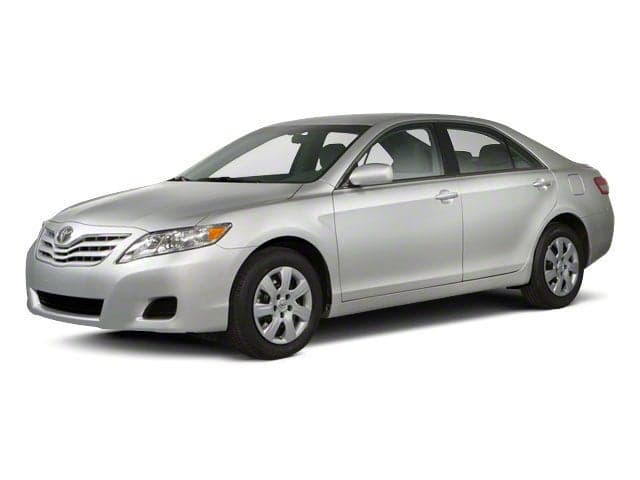 2010 Toyota Camry LE — photo 1 of 4