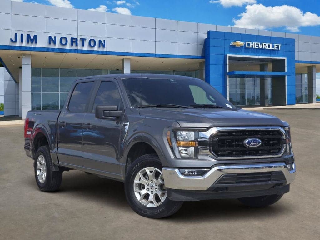 2023 Ford F-150 XL — photo 1 of 32
