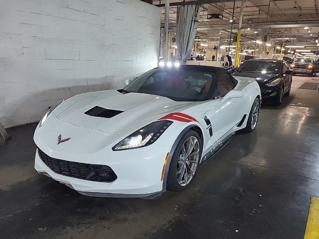2017 Chevrolet Corvette Grand Sport 2LT — photo 1 of 10