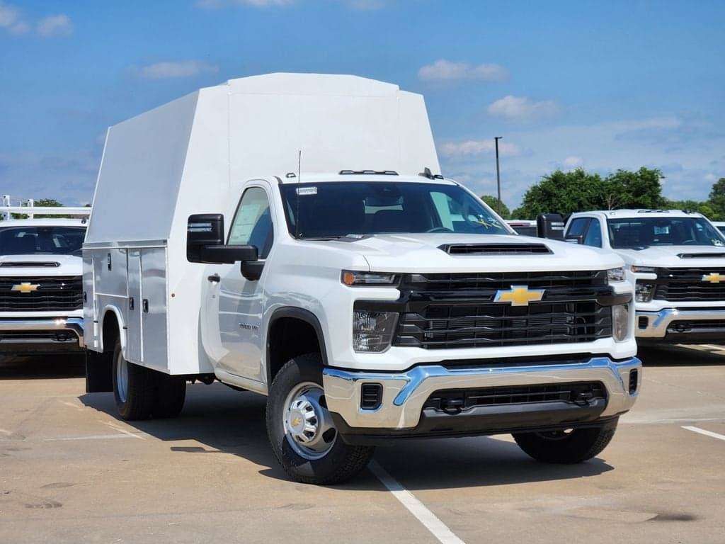 2025 Chevrolet Silverado 3500HD Work Truck — photo 1 of 47