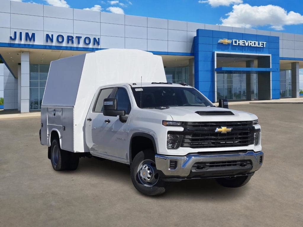 2025 Chevrolet Silverado 3500HD Work Truck — photo 1 of 47