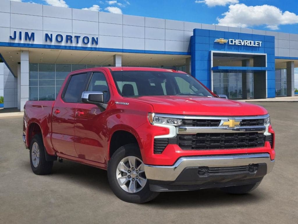 2025 Chevrolet Silverado 1500 LT — photo 1 of 63
