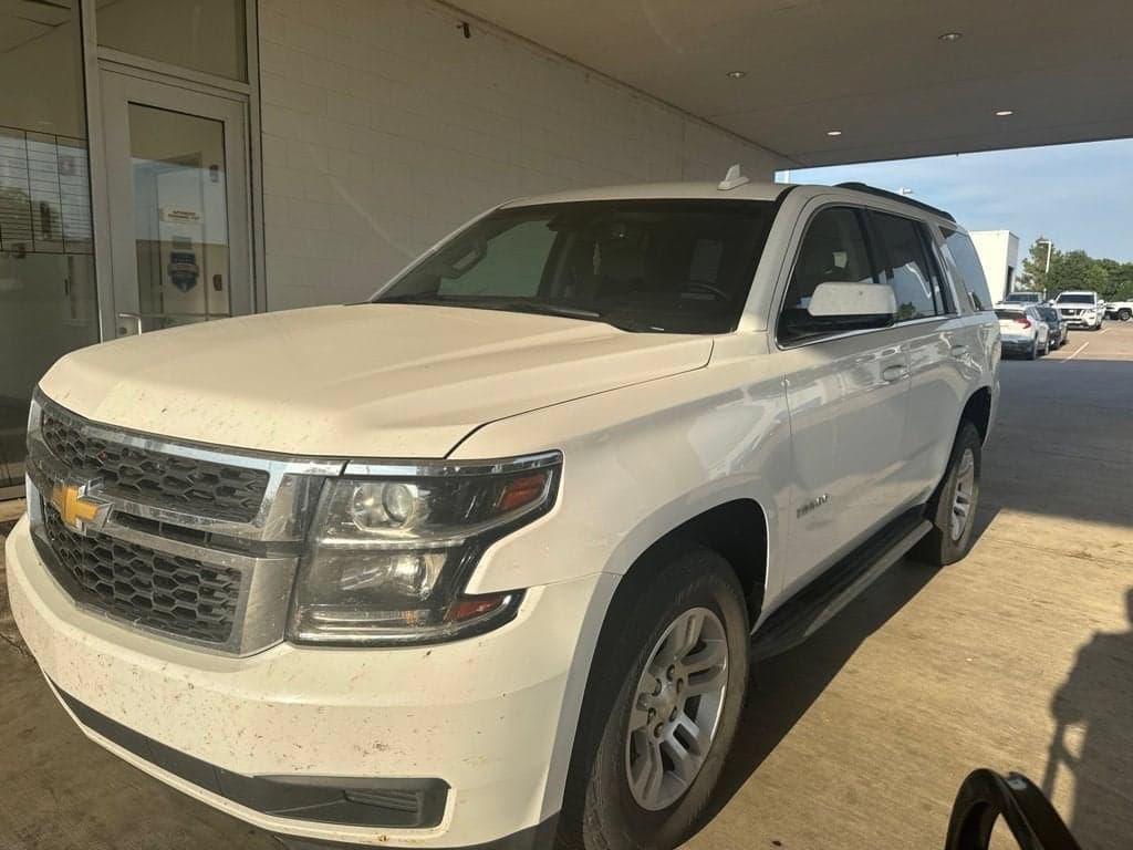 2019 Chevrolet Tahoe LT — photo 1 of 11