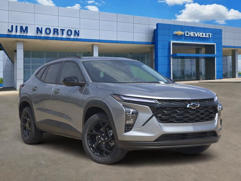 2026 Chevrolet Trax LT — photo 1 of 47