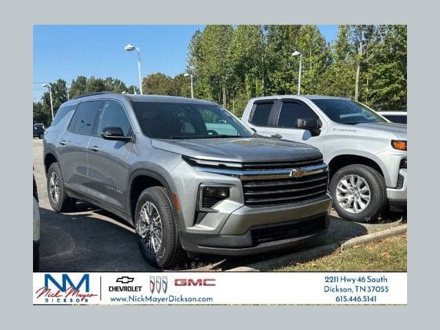 2026 Chevrolet Traverse FWD LT — photo 1 of 27
