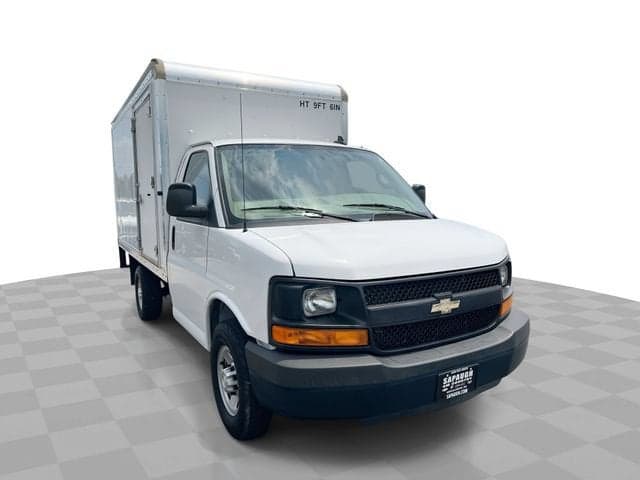 2016 Chevrolet Express Cutaway 3500 3500 — photo 1 of 32