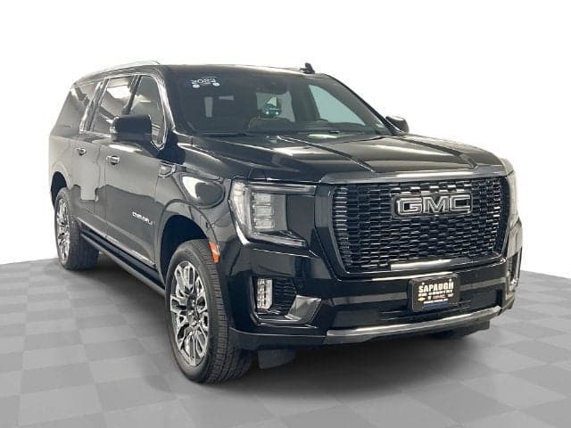 2023 GMC Yukon XL Denali Ultimate — photo 1 of 5
