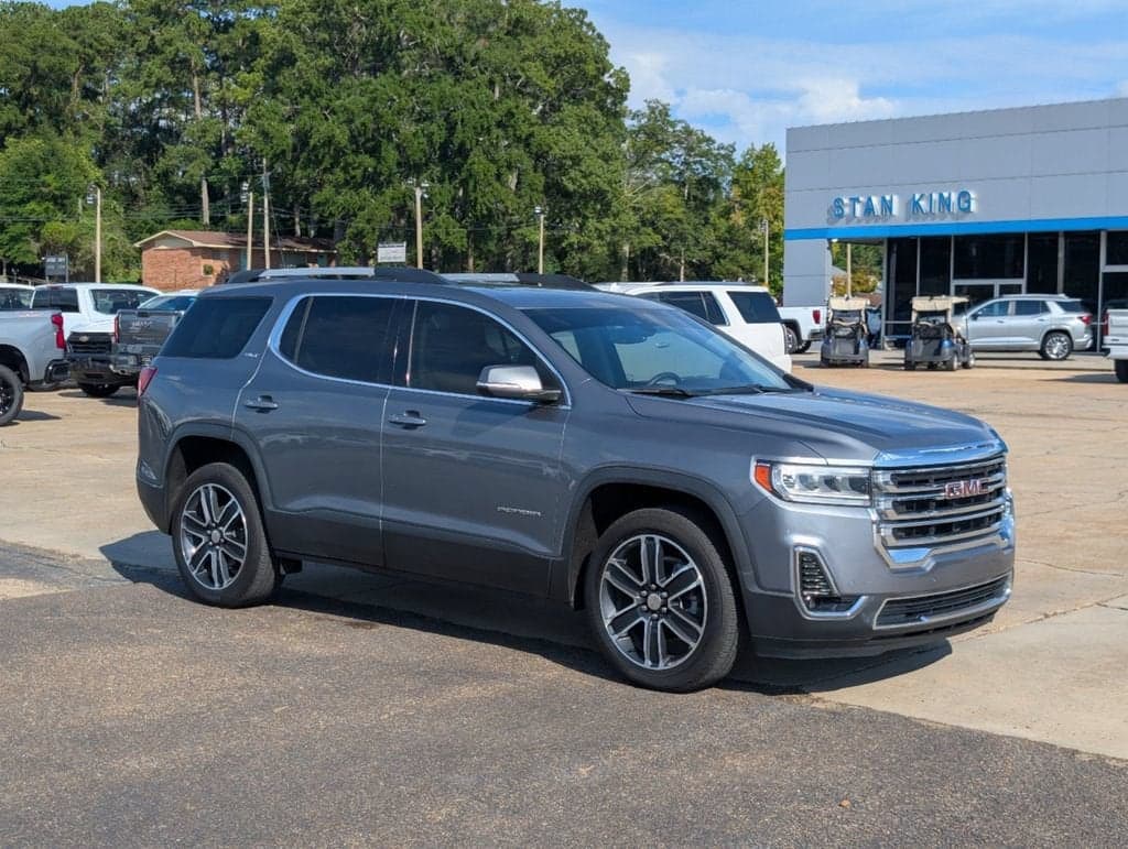 2022 GMC Acadia SLT — photo 1 of 5