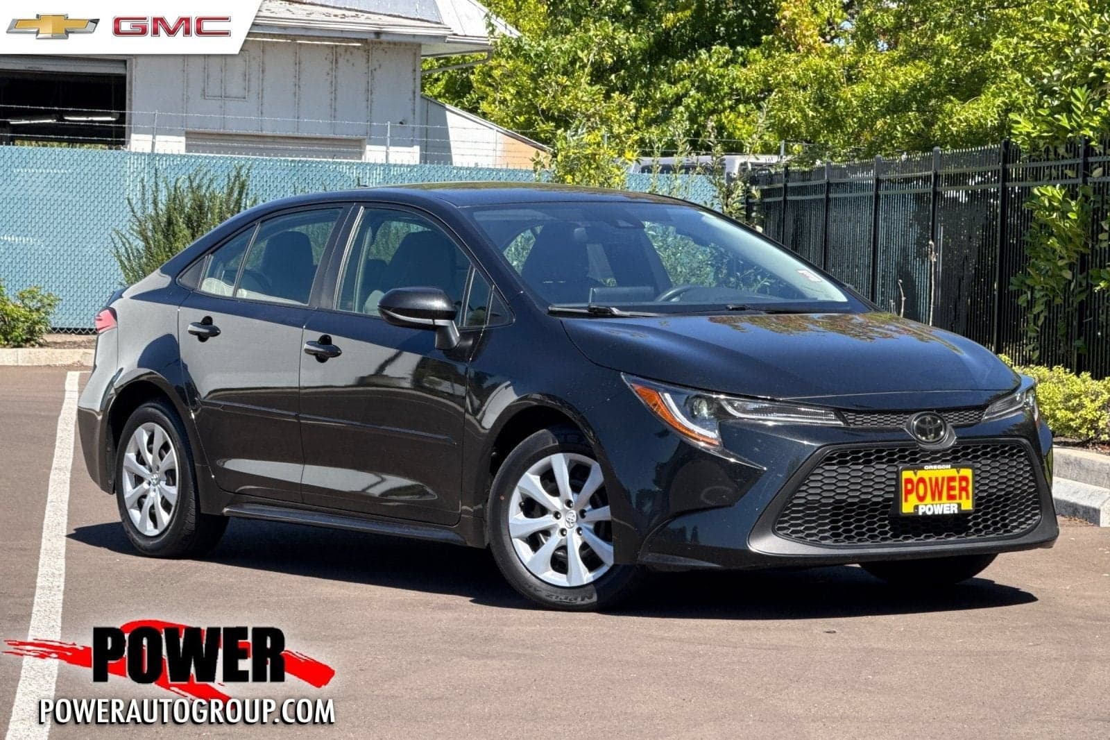 2020 Toyota Corolla LE — photo 1 of 27