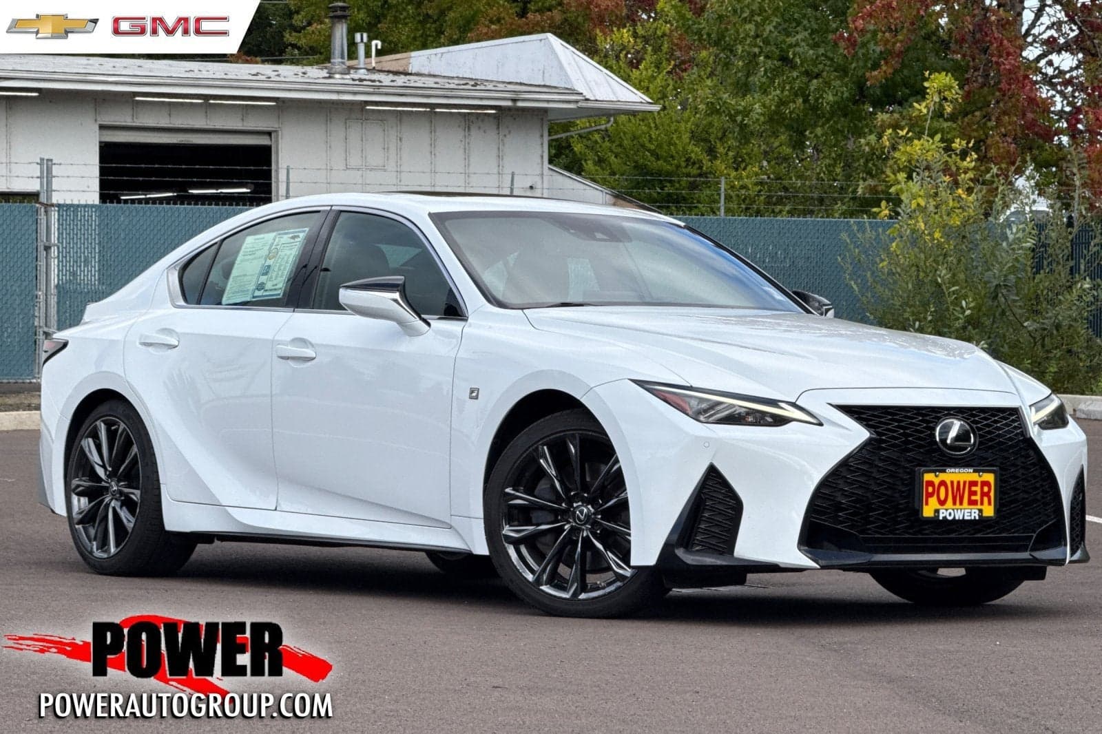 2022 Lexus IS Base — photo 1 of 28