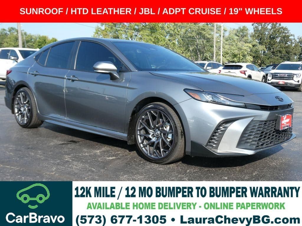 2026 Toyota Camry SE — photo 1 of 36