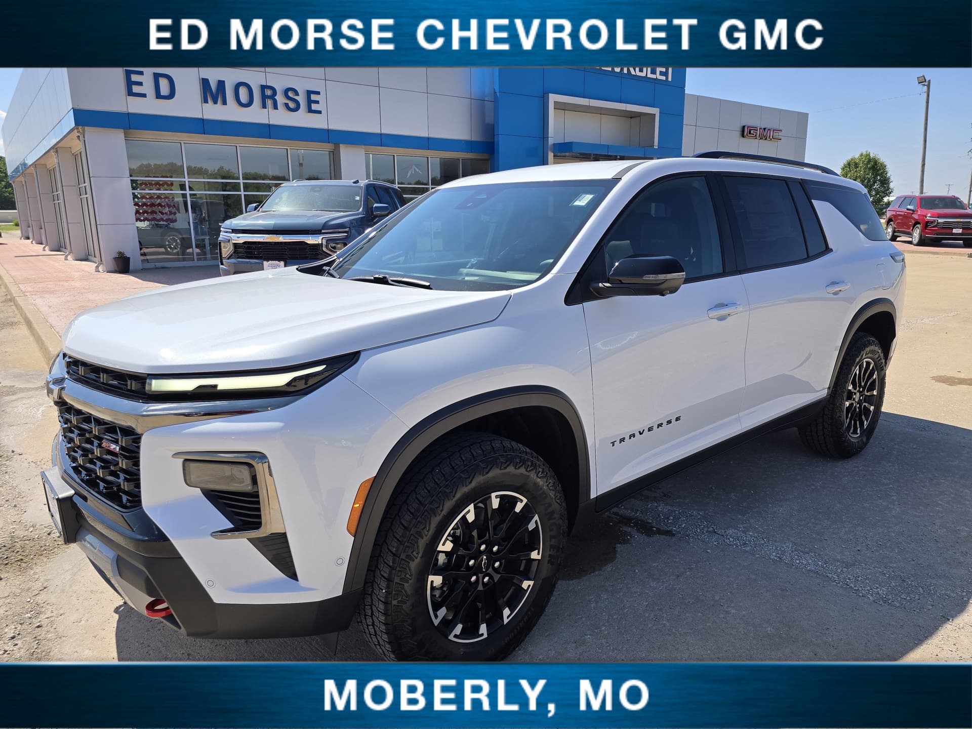 2026 Chevrolet Traverse AWD Z71 — photo 1 of 79