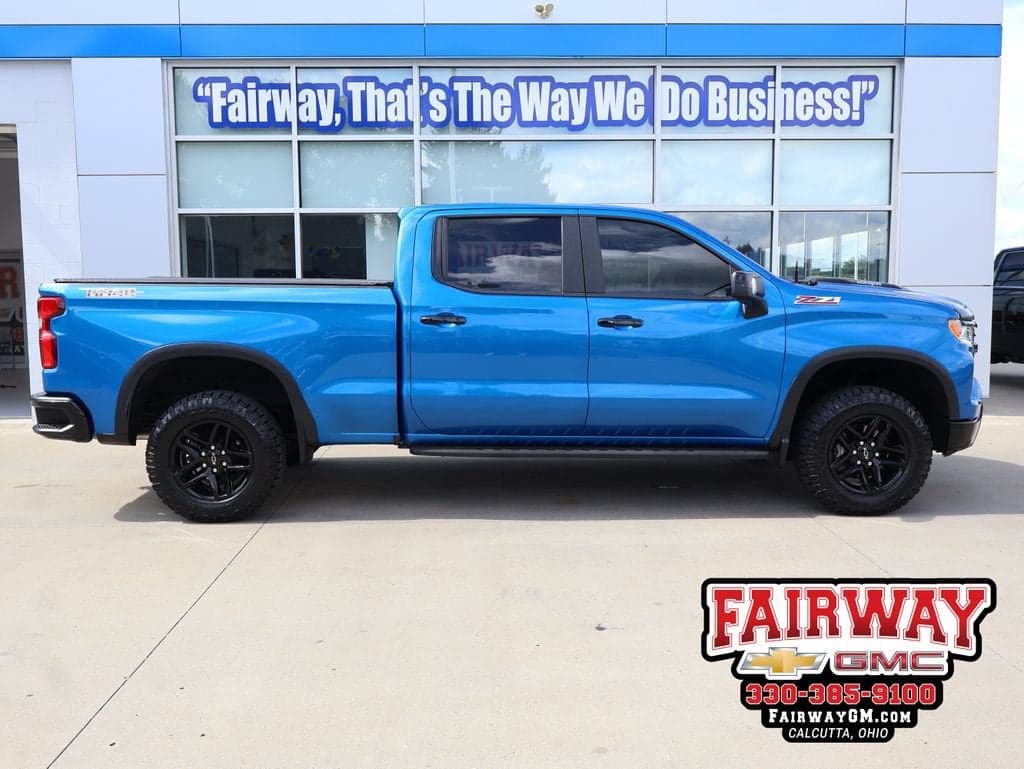 2022 Chevrolet Silverado 1500 LT Trail Boss — photo 1 of 64