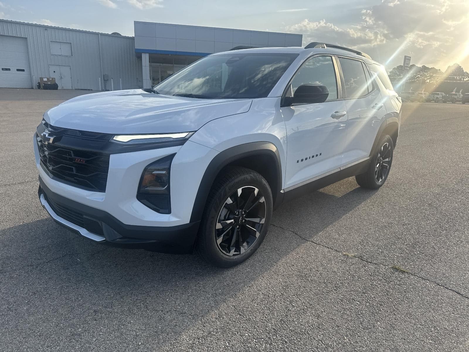 2027 Chevrolet Equinox RS — photo 1 of 42