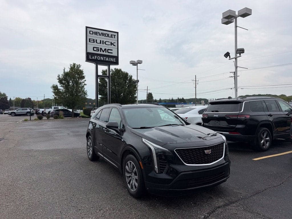 2019 Cadillac XT4 FWD Sport — photo 1 of 5