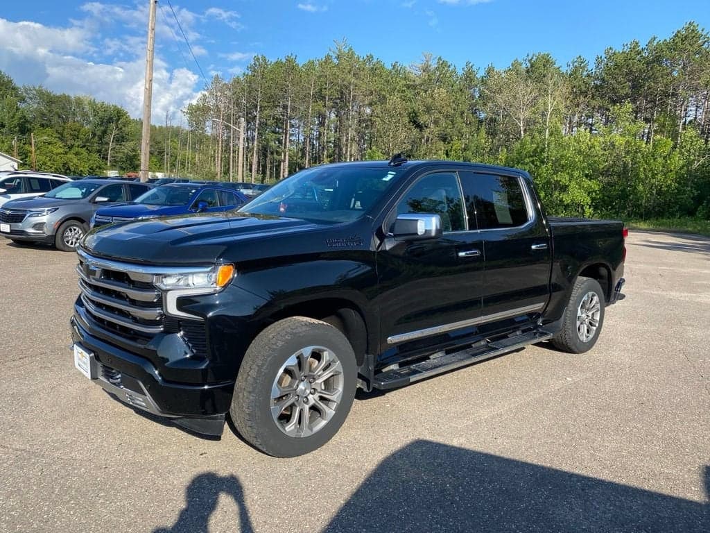 2024 Chevrolet Silverado 1500 High Country — photo 1 of 41